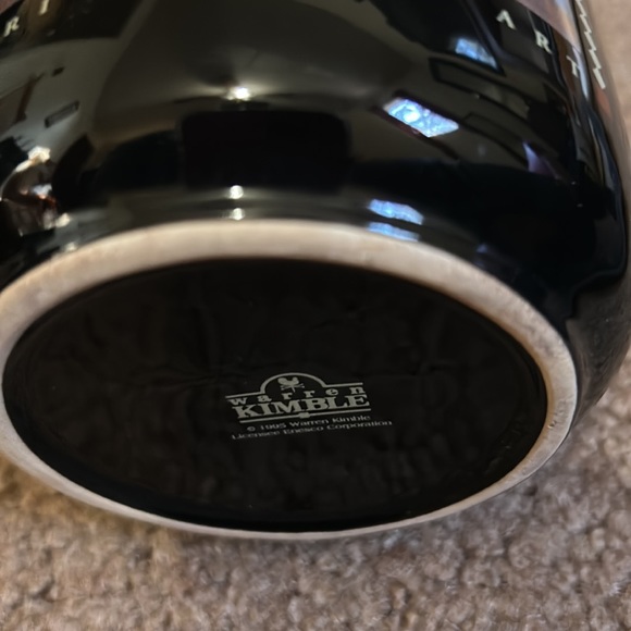 Warren Kimble Folk Art Storage Container with Lid. - Picture 6 of 10